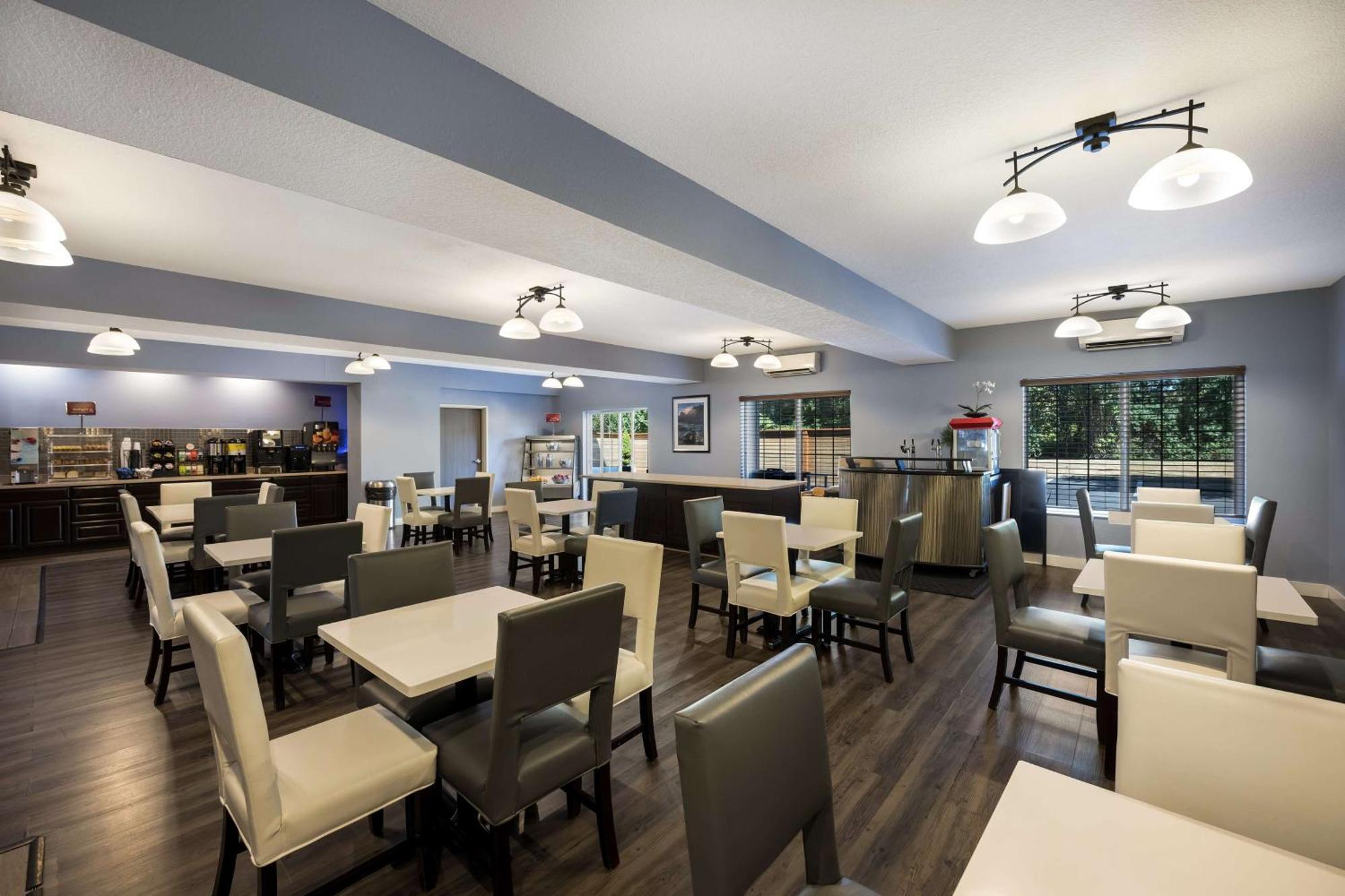 Best Western Plus Mountain View Auburn Inn Exterior photo